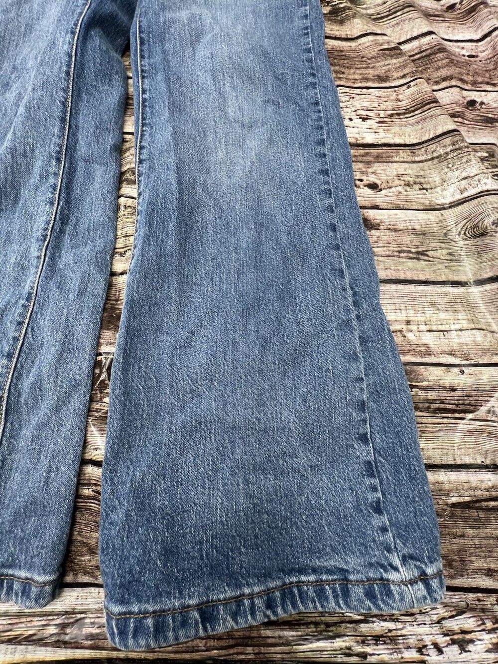 Wild Fable Women's Jeans Size 00 Regular Low-Rise Baggy Medium Wash Jeans - Picture 3 of 6
